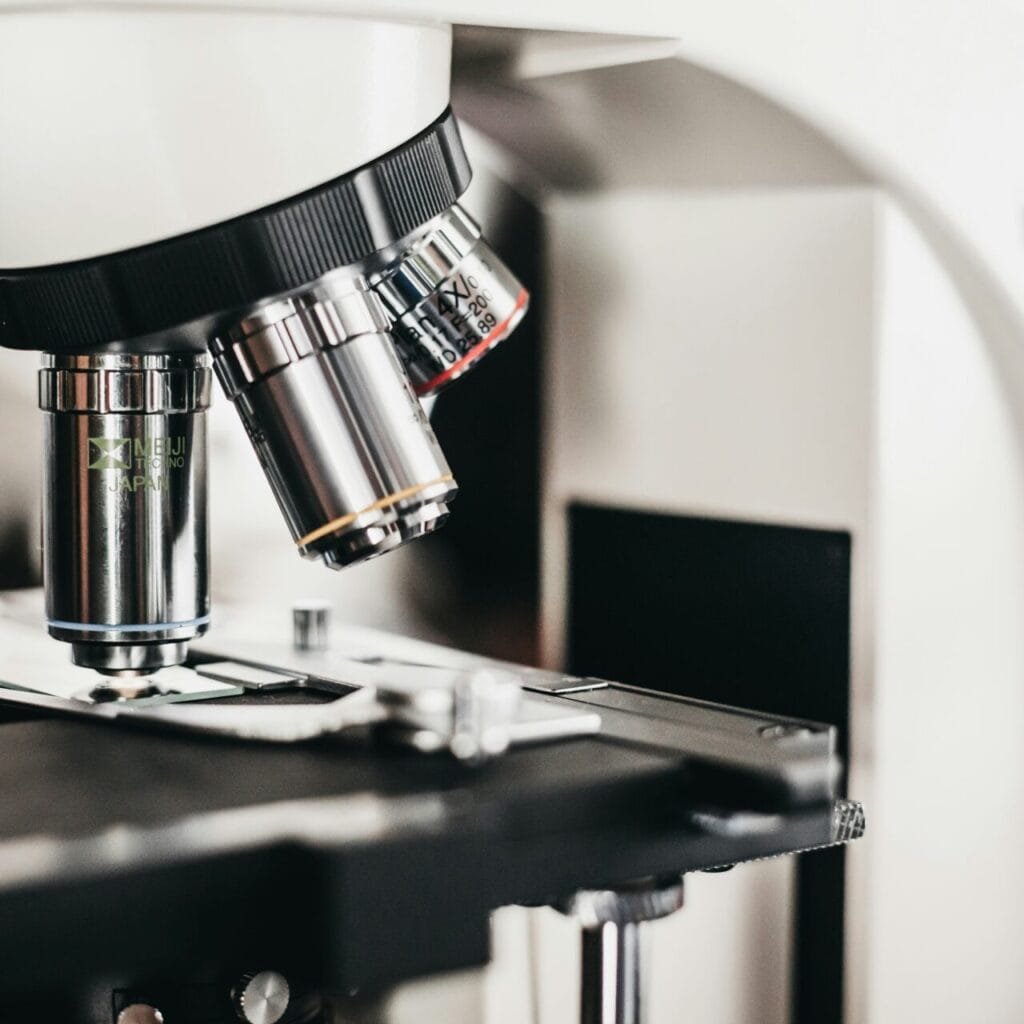 microscope used to develop university research IP