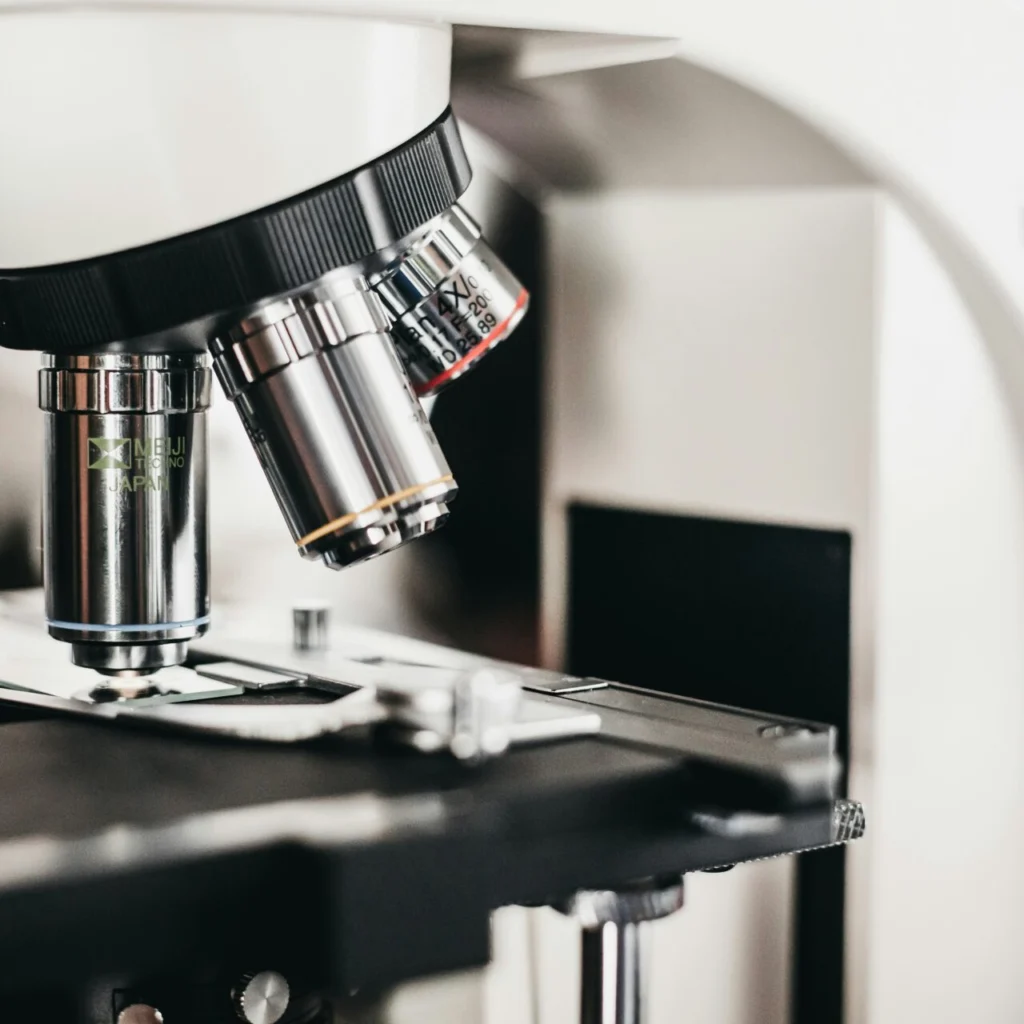 microscope used to develop university research IP
